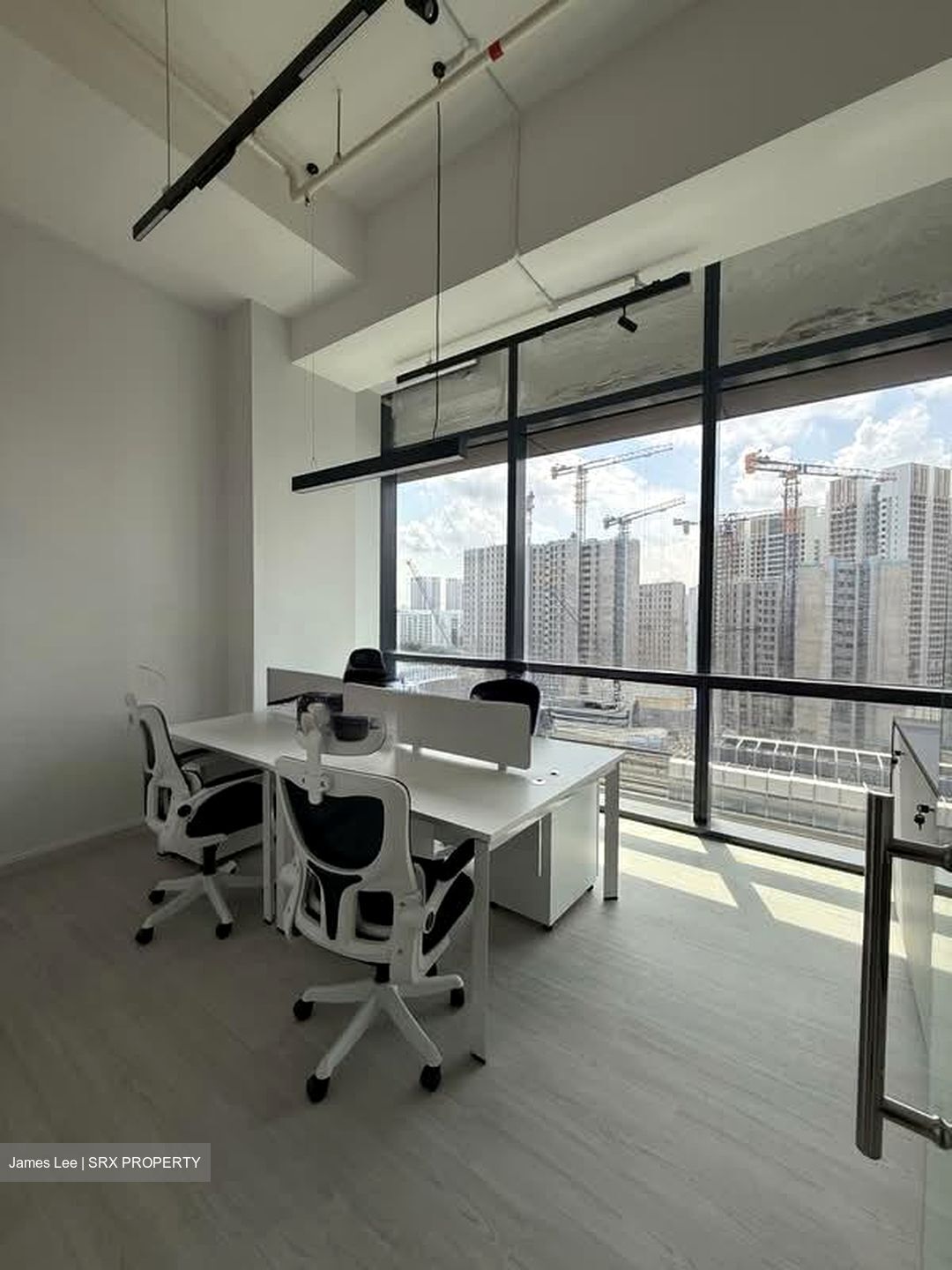 Woods Square (D25), Office #565094701